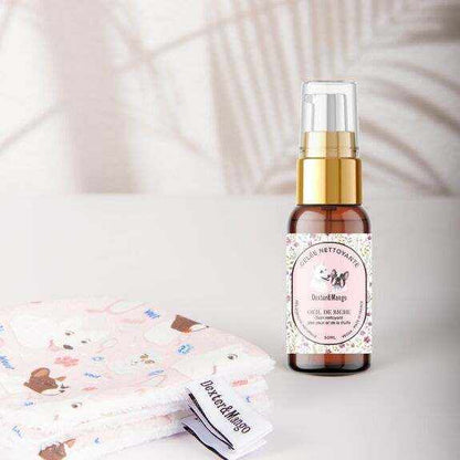 Vegan Dog Eye Cleansing Jelly with Natural Ingredients Bottle and Cloth.