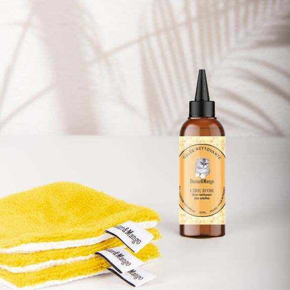 Golden Wax Cleansing Jelly for pets, vegan, eco-friendly, natural origin, paraben-free.